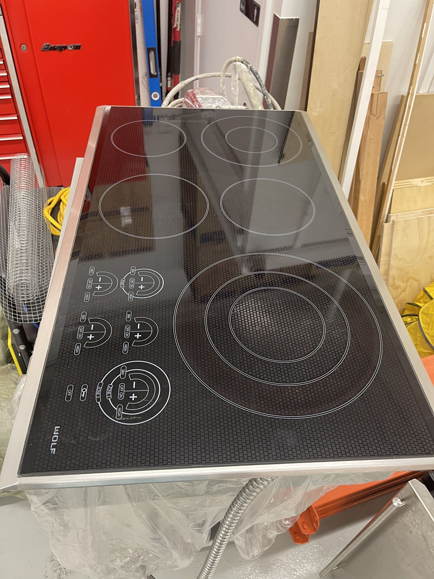 Wolf 36” Cooktop Model CT36E/S Stainless Steel 