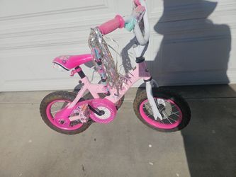Minnie Bike  Needs Air Tires   Huffy Namebrands 