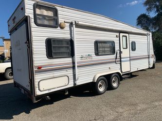 Toy Hauler Trailer - Nice Condition 28’ft