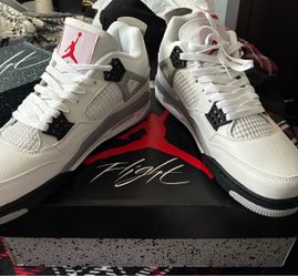 New Air Jordan 4 Retro Size 8.5