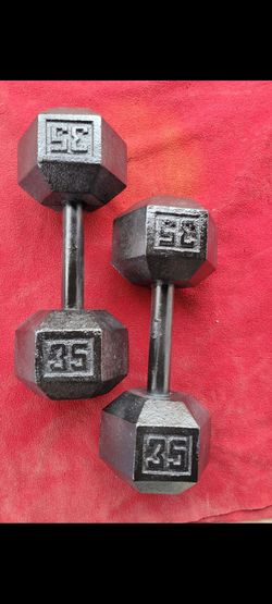 SET OF 35LB.  HEXHEAD DUMBBELLS TOTAL 70LBs  11525 S HALSTED DUNKIN DONUTS/7111.S WESTERN WALGREENS  
70$  CASH ONLY AS IS.