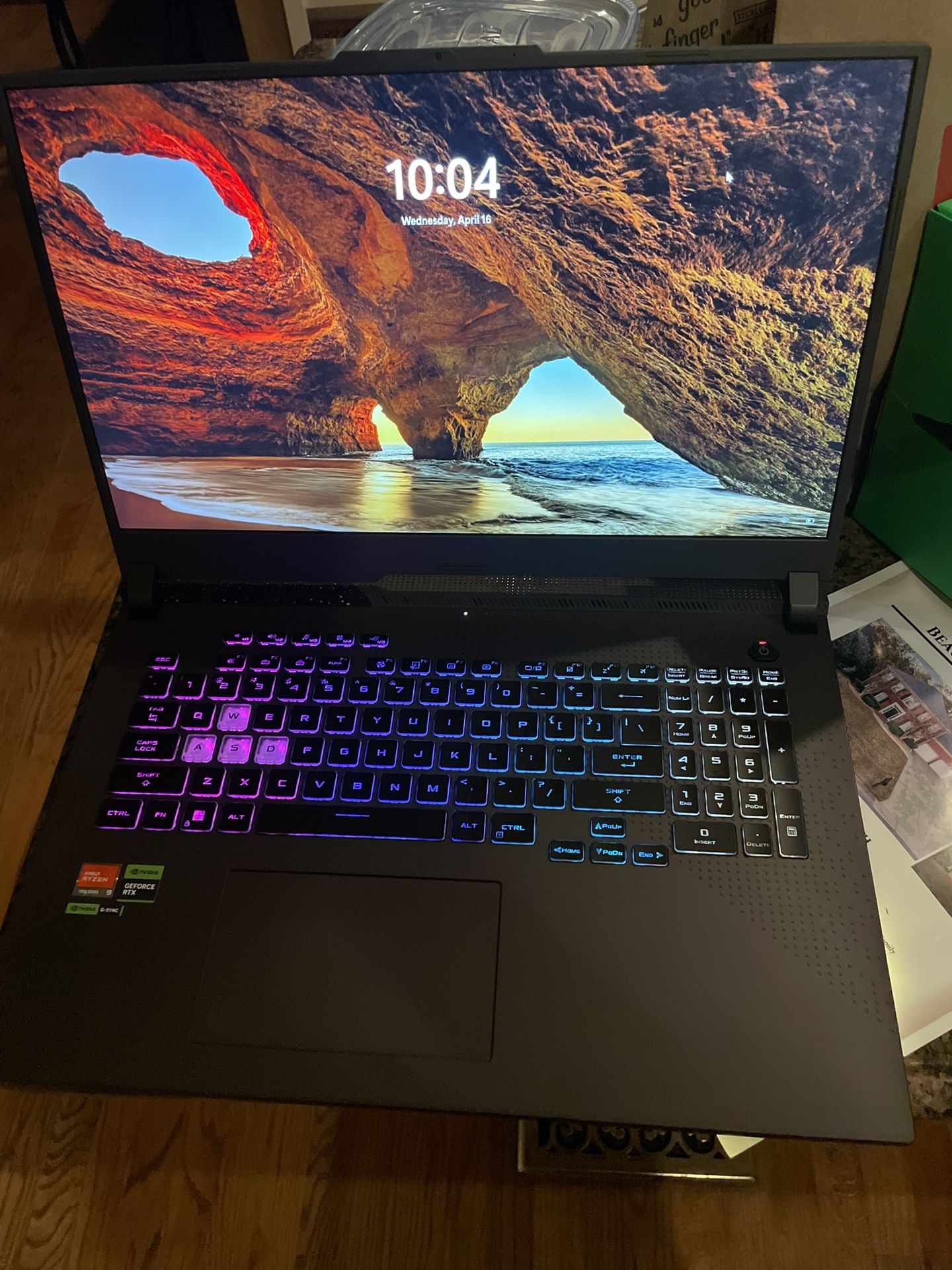 Asus rog strix 2024 16 Inch