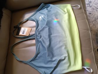 North face sports bra