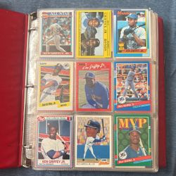 Baseball Card Lot1 