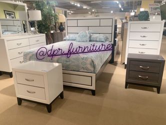 Queen Size 4 pcs bedroom Set !! NEW IN BOX ! White or Gray !!