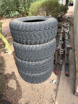 35x12.5x17 tires
