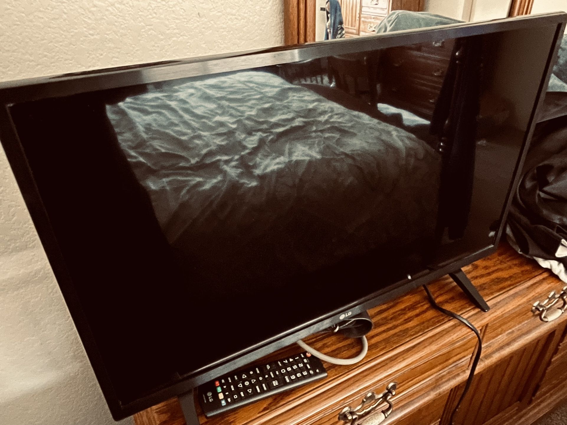 LG TV 28 Inch