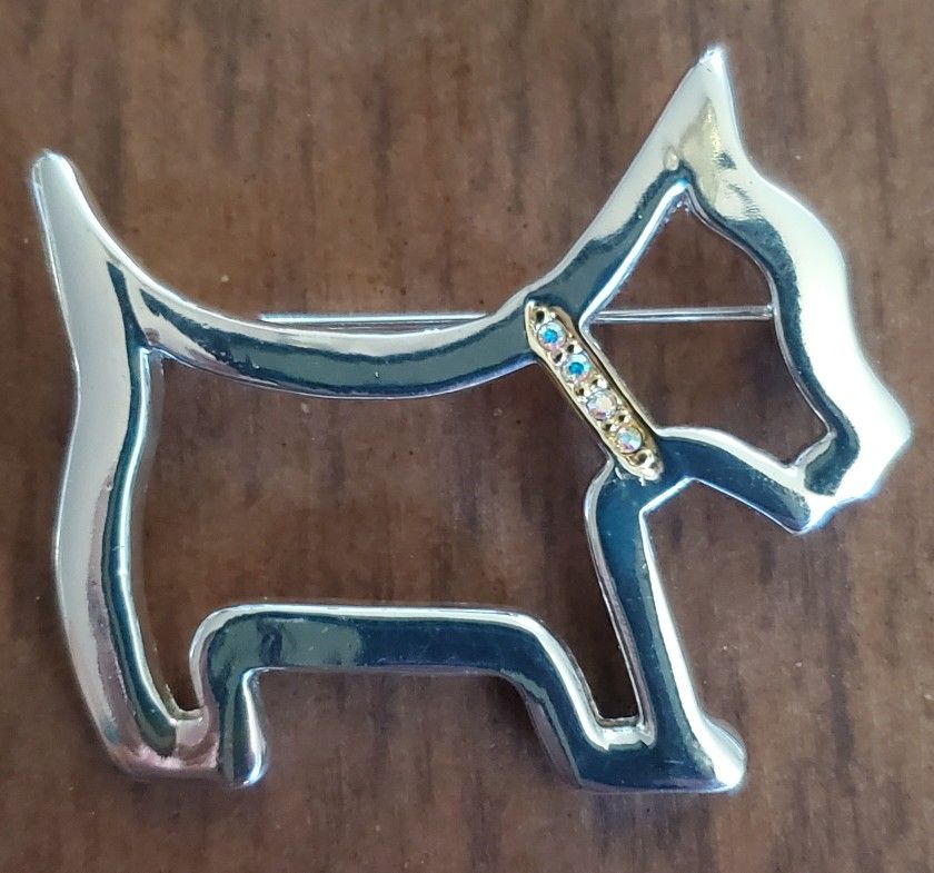 Vintage Doggie Brooch.