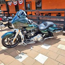 2018 Harley Davidson Street Glide