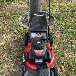 Self Propelled High Wheel Lawn Mower LBSN Troy-Bilt 21” CutWith A Honda Engine 