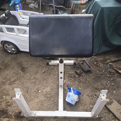 HEAVY DUTY PREACHER CURLING WEIGHT BENCH