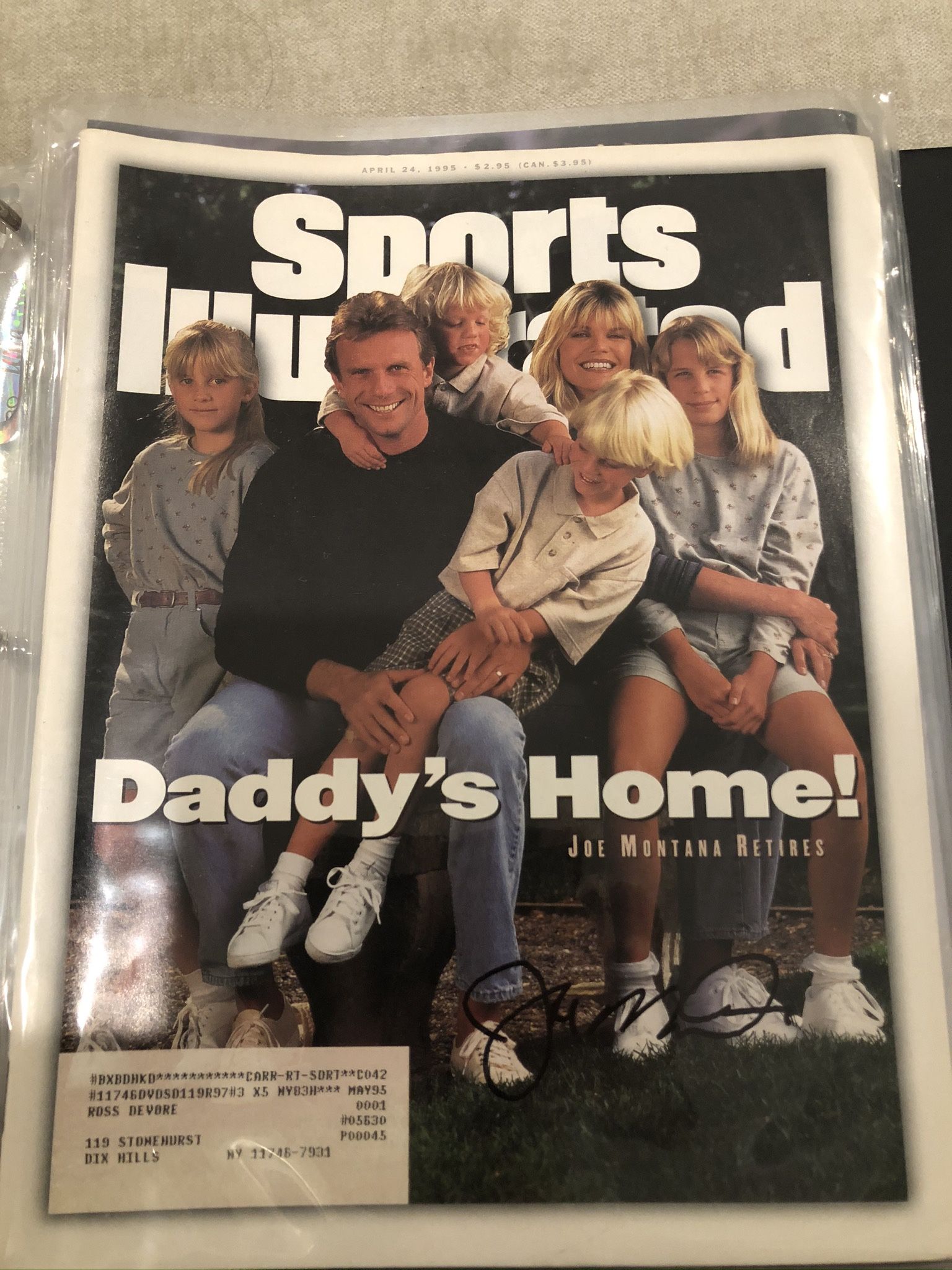 Joe Montana Autographed Sports Illustrated