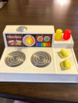 Vintage plastic kitchen set and accessories