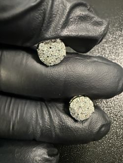 Half Snow Globe 4 Point Moisinite Men’s Earrings 