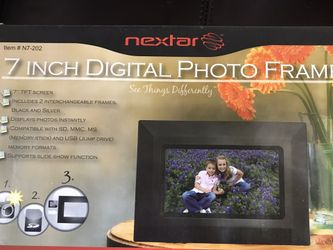 Digital photo frame - 7 inches