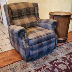 Reclining Upholstered Chair with Ottoman