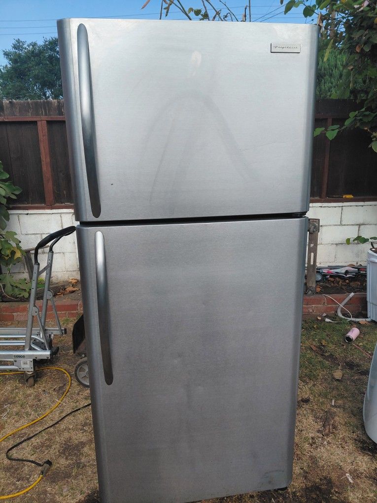 frigidaire refrigerator