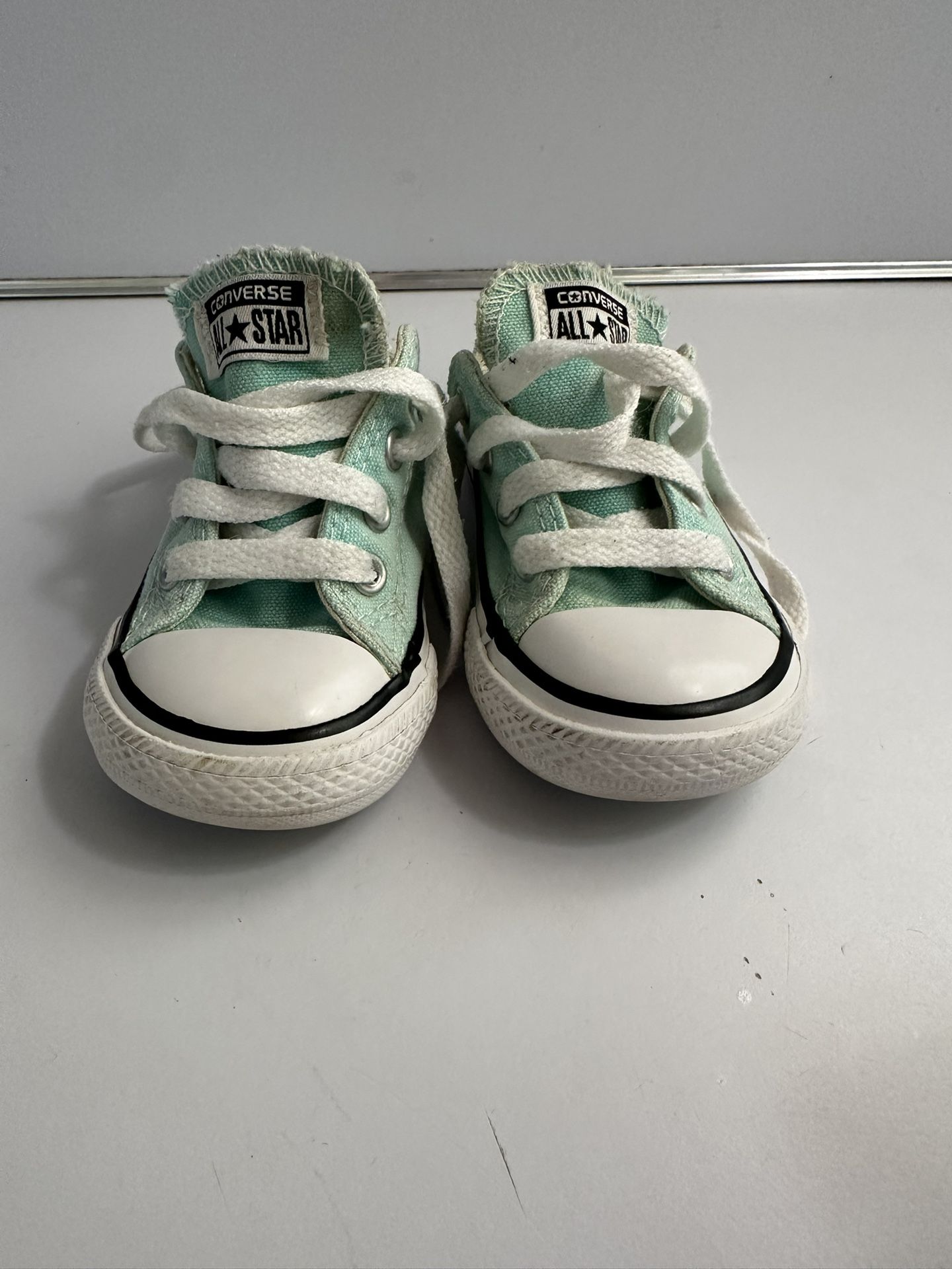 Converse Toddler Size 5
