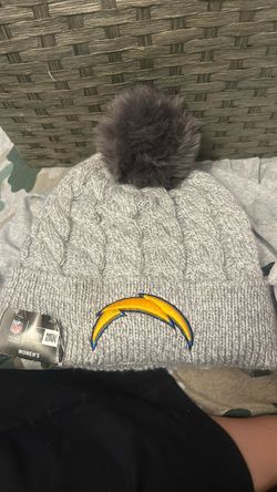 Women’s chargers beanie