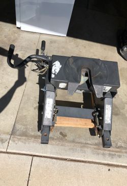 26K husky slide hitch