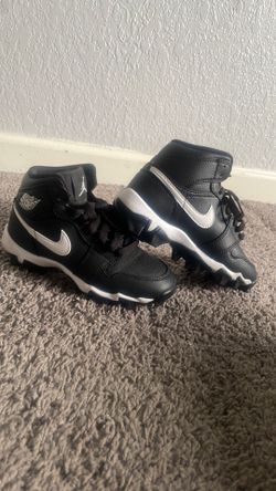 Kids Jordan cleats