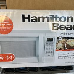 Microwave - Hamilton Beach - New - White