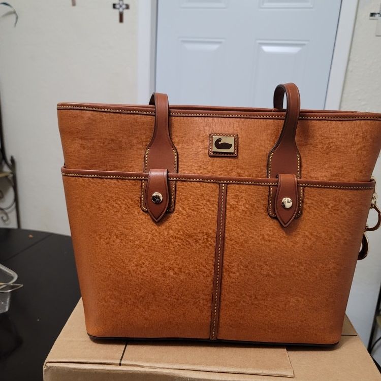 Camden Saffiano Double Pocket Tote