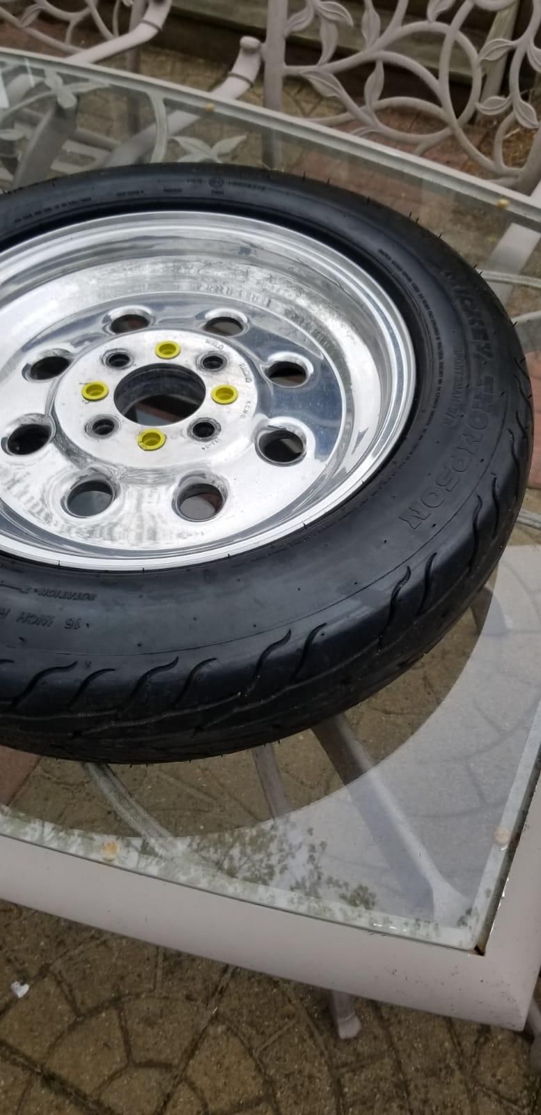 Set of 4 rims with tires