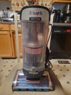 SHARK MODEL AZ2002 VERTEX