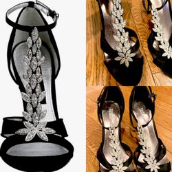 VALENTI FRANCO black Satin Rhinestone Jewel Floral Design T-Strap Sandals size 9