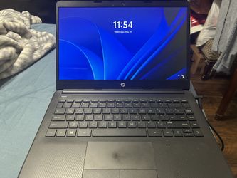 HP LAPTOP BARELY USED