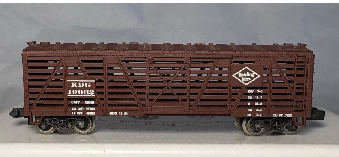 Atlas 2415 N Scale Reading Railroad Stock Car RDG 19032 Model Train
