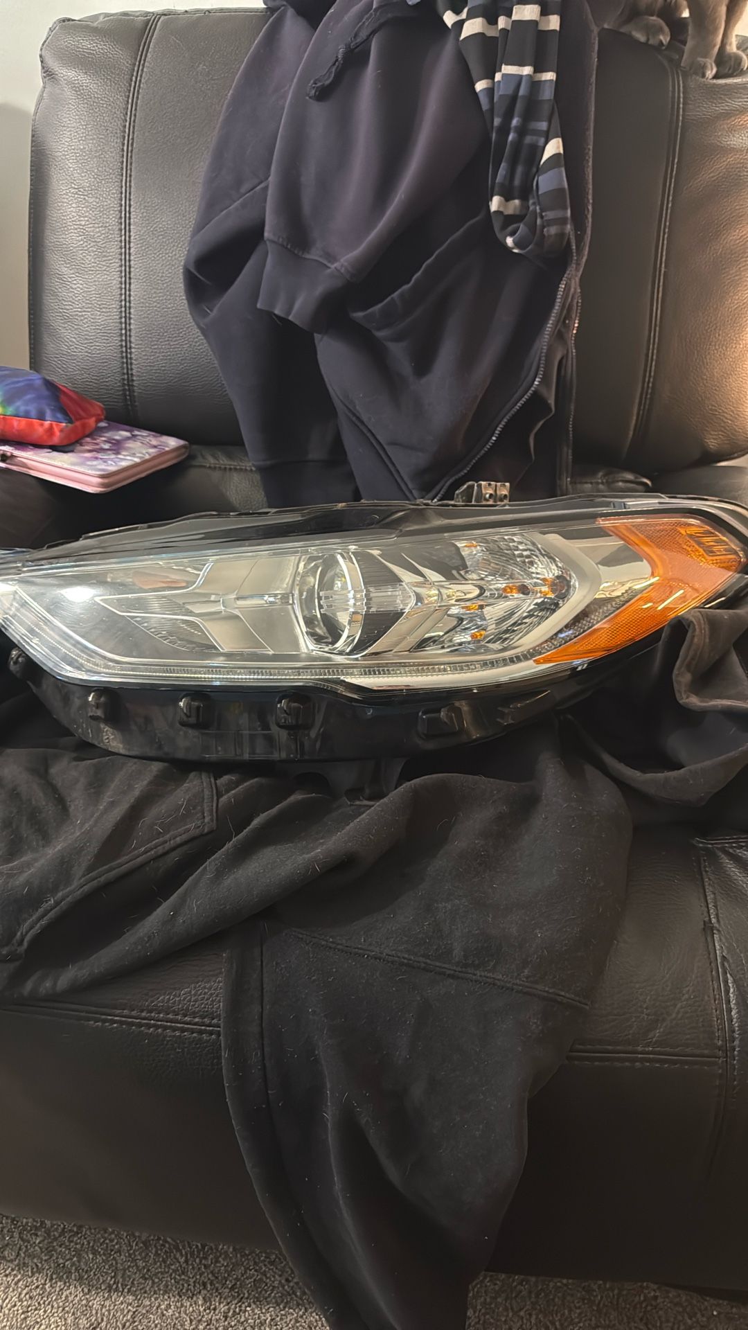 2017-2020 Ford Fusion Driver Side Halogen Headlight Assembly 