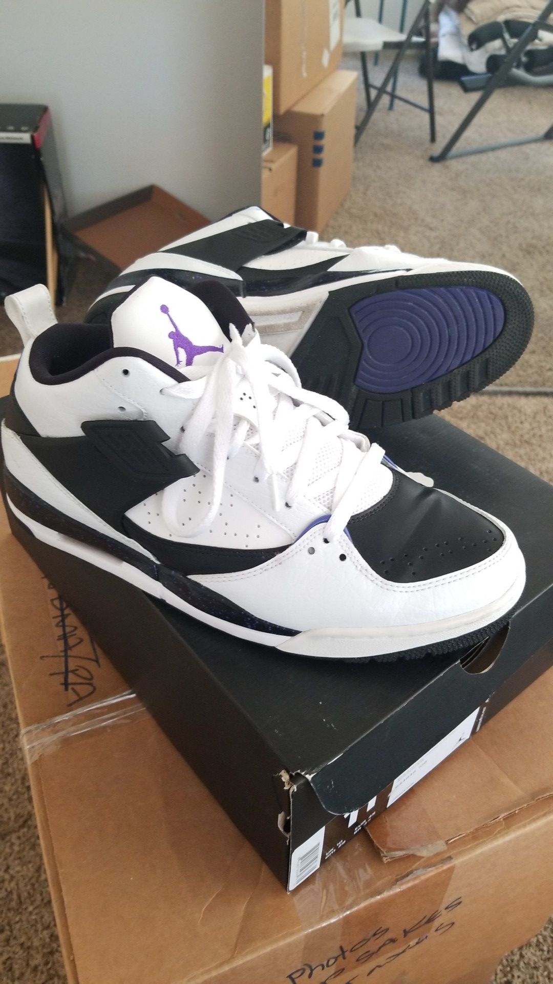 Jordan flight 45 mids size 11