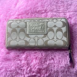 Coach Poppy Wallet Tan And Gold 