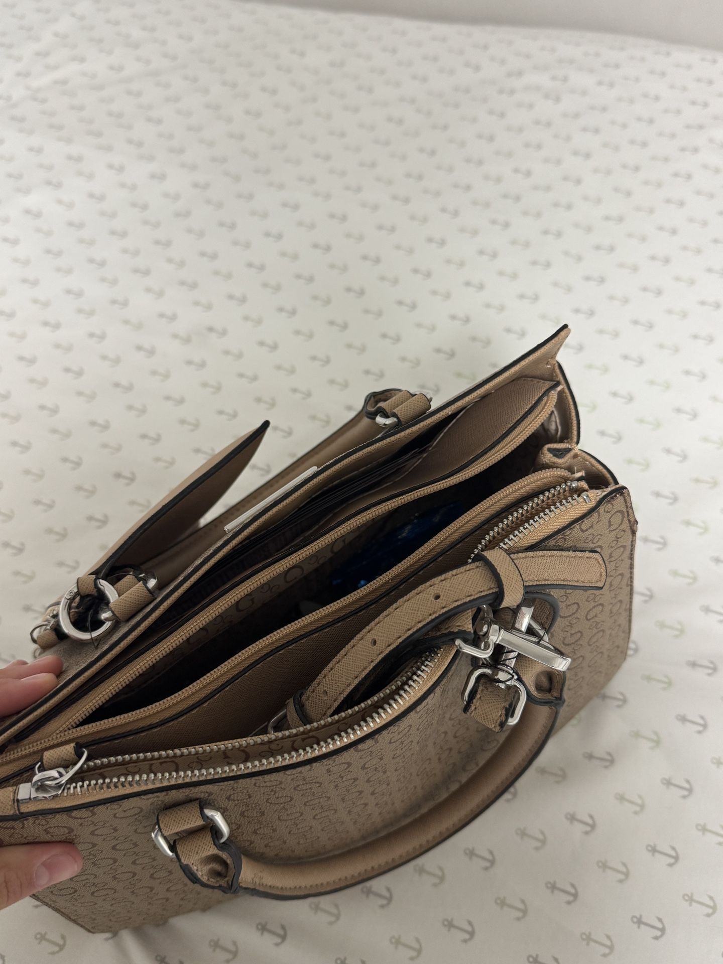 Guess  Bag