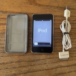 Apple iPod Touch 32GB 3rd Gen. Factory Reset, Case & USB Charger 