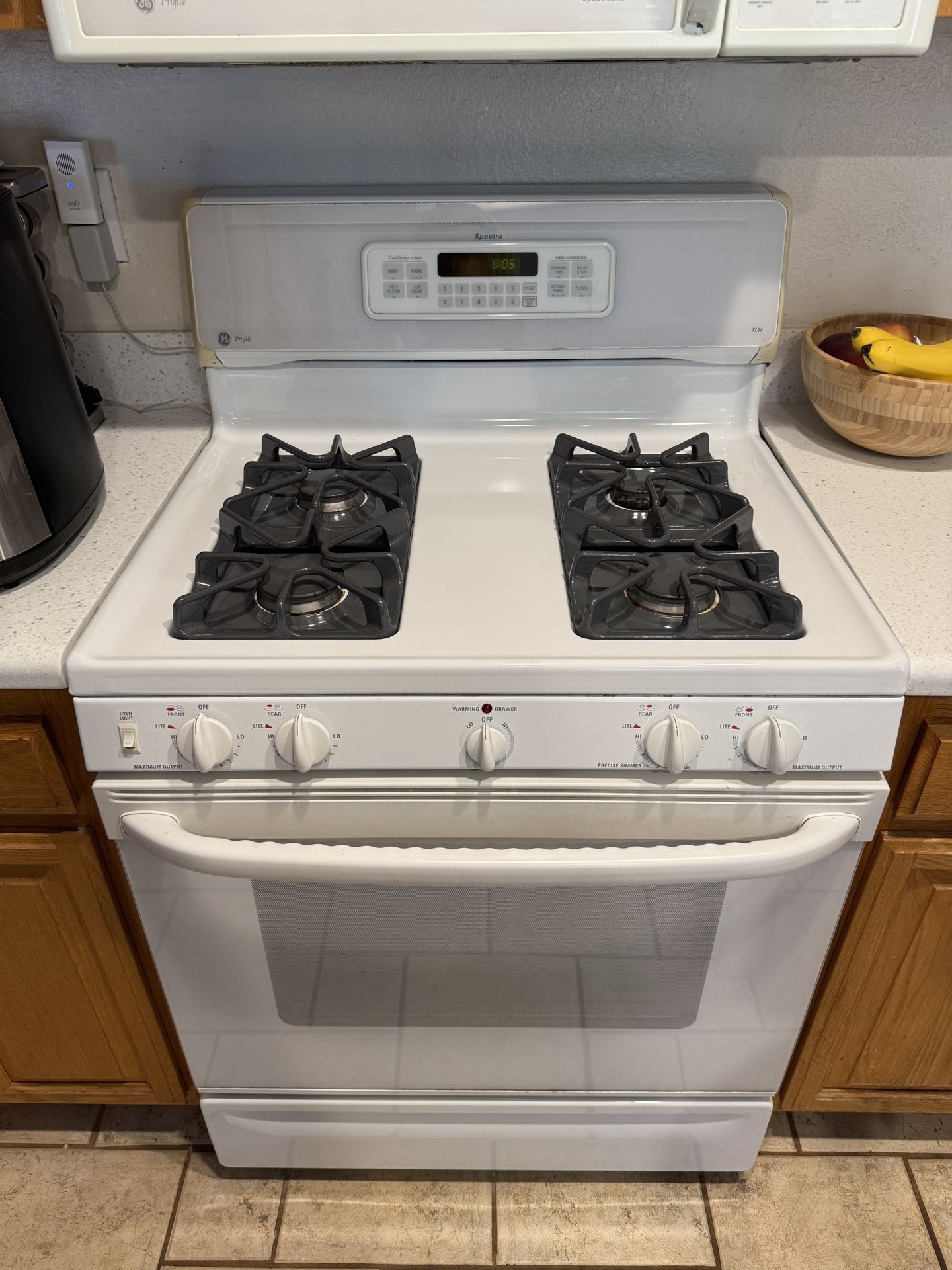 30 Inch Free Standing Gas Range/ Oven GE Profile