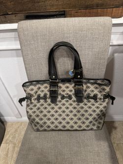 Dooney & Bourke Hand Bag