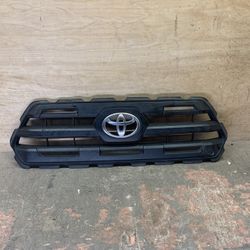 2016-2021 Toyota Tacoma Grille Insert 