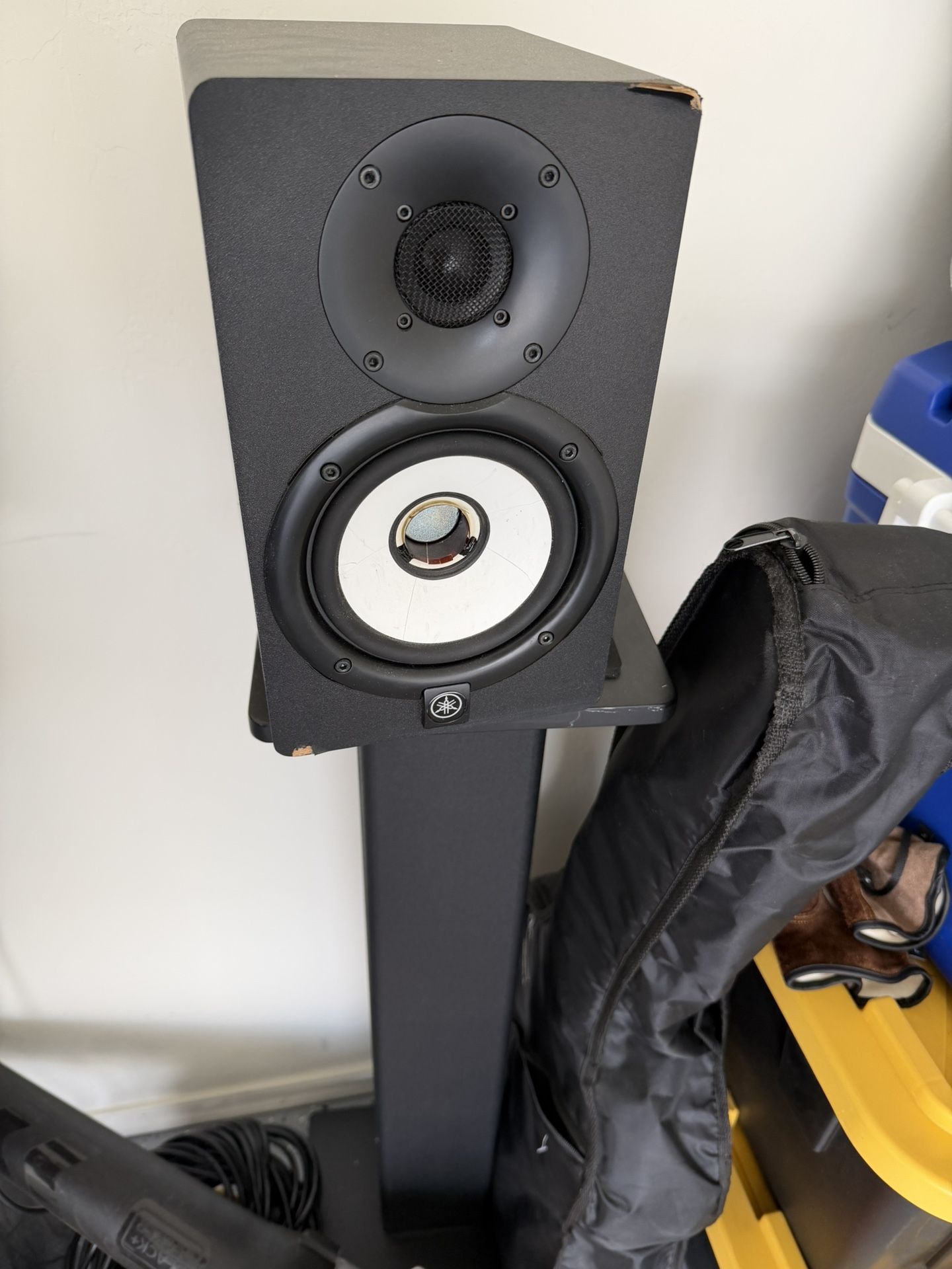 Yamaha HS5 And Stands 