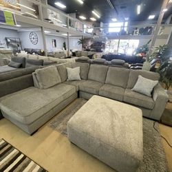 Altari 2pc Sectional Sofa w/ Chaise