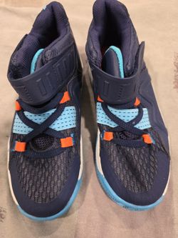 AND1