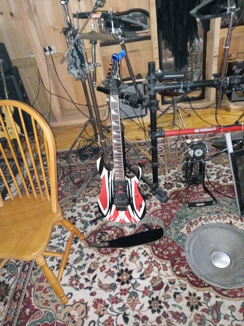Ibanez Rg370d Electric Guitar 24fret With Floyd Rose Trem