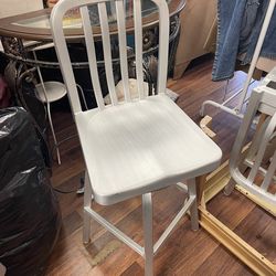 4 Metal chairs