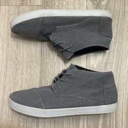 Tom’s Suede Mids