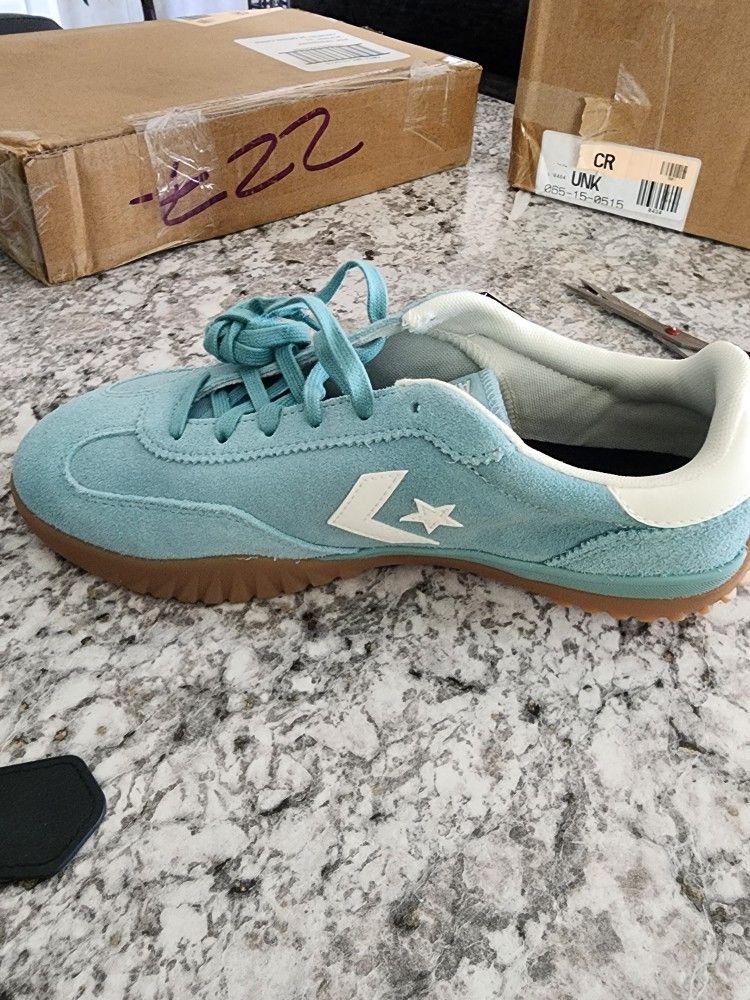 New Woth Box Converse Shoes Gum Botton Beautiful Suede Sz W9