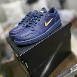 Nike Air Jordan 1 Low Method of Make Midnight Navy Metallic Gold (Women's) NWT