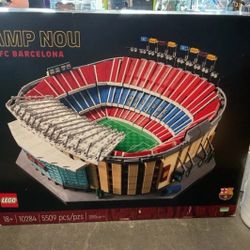 New Lego Icons Camp Nou FC Barcelona Football Soccer Stadium Retired Set 10284