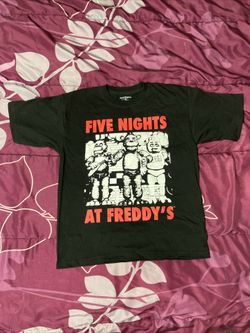 Five Nights At Freddys T Shirt Size Small 